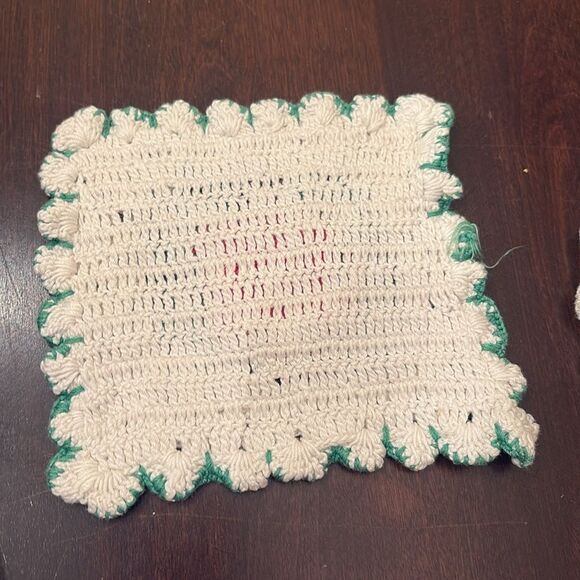 Handmade Crochet red Rose Pot Holders - Picture 9 of 9